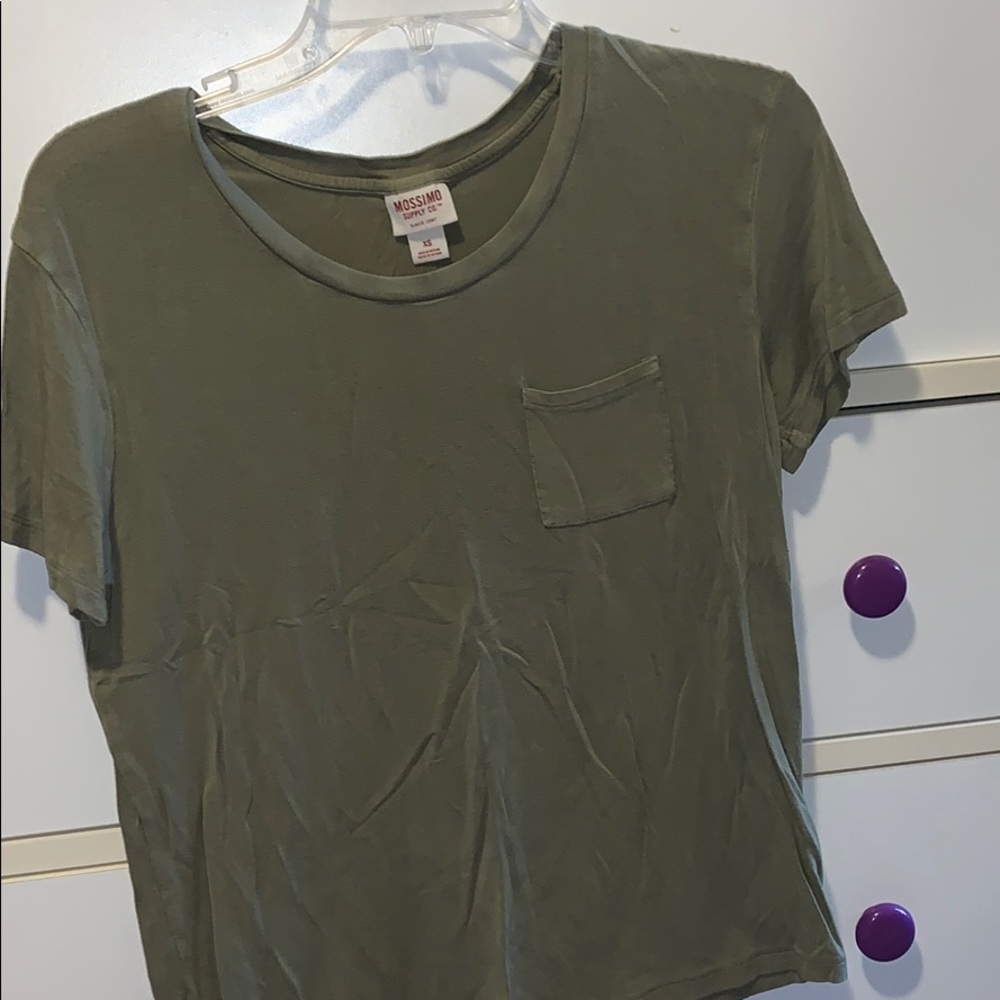 Flowy Pocketed Tshirt